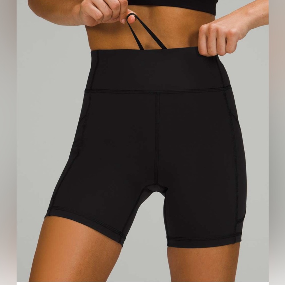 NWT Lululemon Invigorate High Rise Short 6"